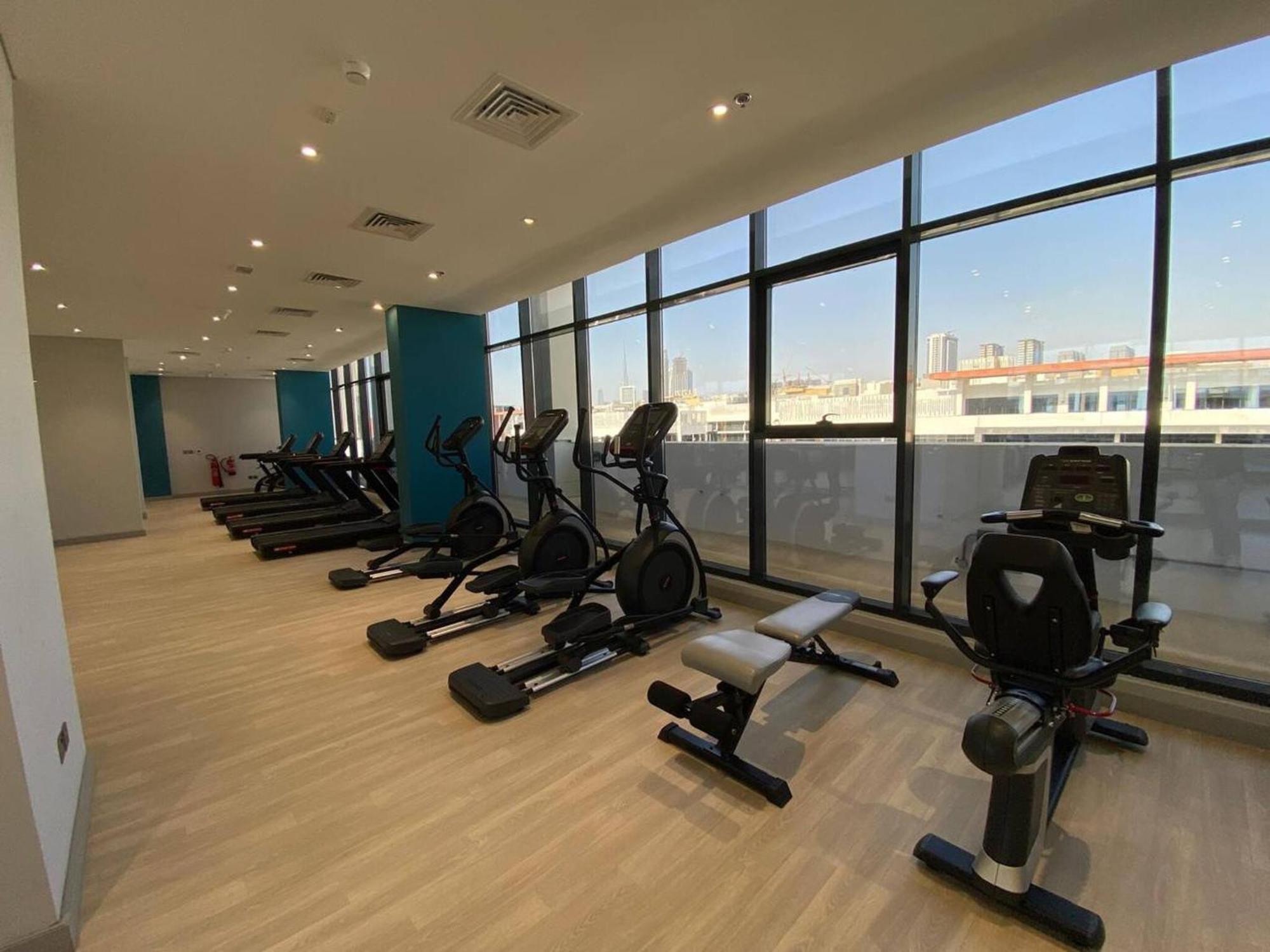Largest Near Downtown Apartment *